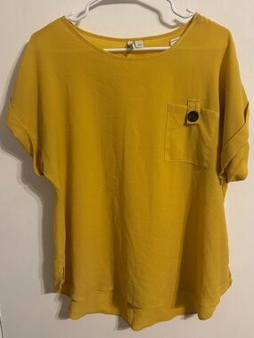 Women’s Short-Sleeve Pocket Blouse - Mustard